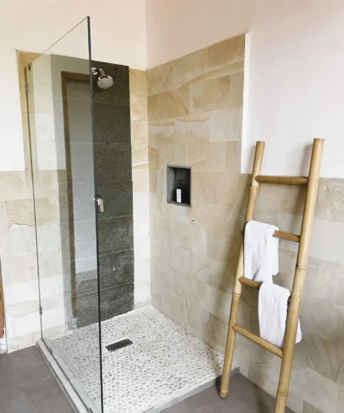1.2 with an open modern shower