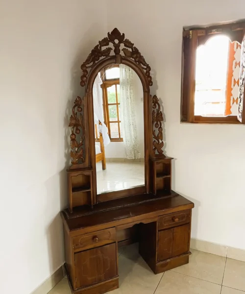 2.2 ... and beautiful furniture